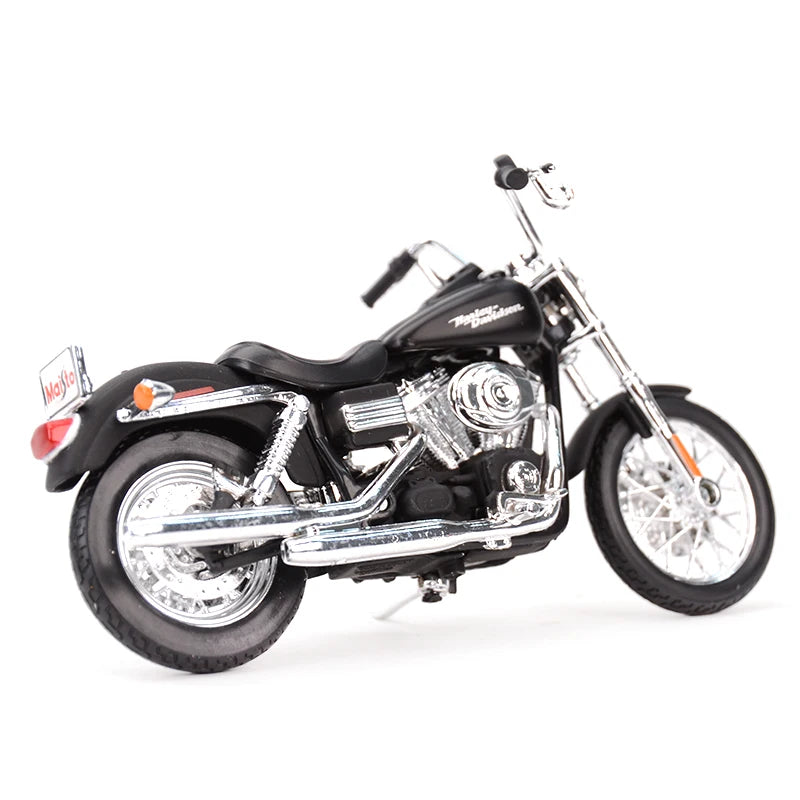 Maisto 1:18 Harley-Davidson 2006 FXDBI Dyna Street Bob Die Cast Vehicles Collectible Hobbies Motorcycle Model Toys